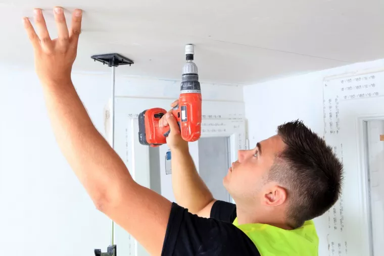 Pose de plaque de plâtre au plafond : quel prix au m2 ?, Narbonne, Le Pilier Futé